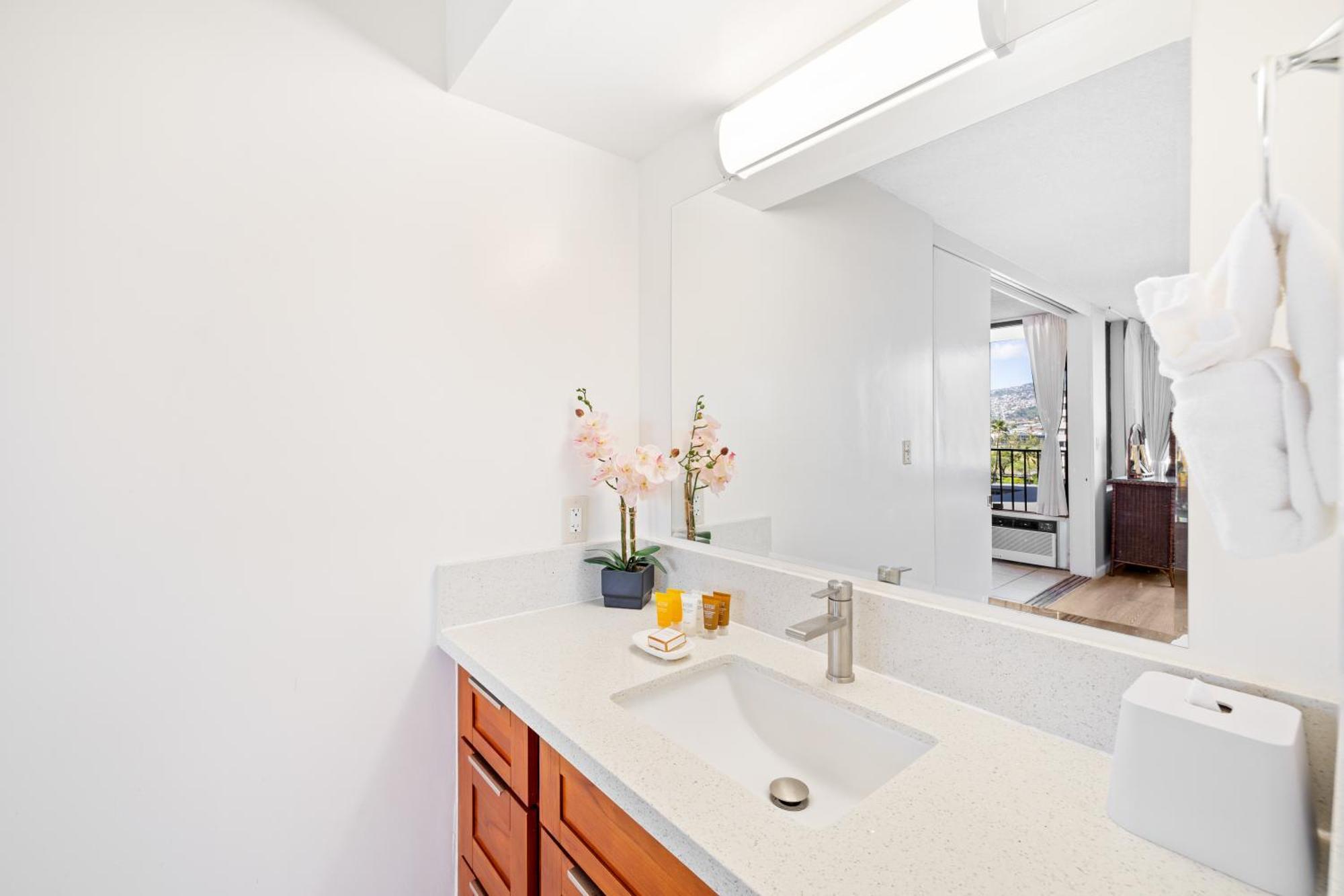 Cozy Waikiki Getaway, Stroll To Beach With Free Parking Honolulu Zewnętrze zdjęcie